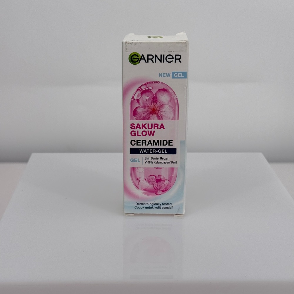Garnier Sakura Glow Ceramide Water-Gel Skin Barrier Repair Hydrating Face Cream
